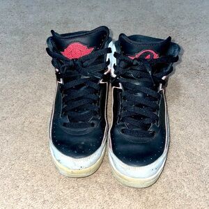 Used Jordan 2s